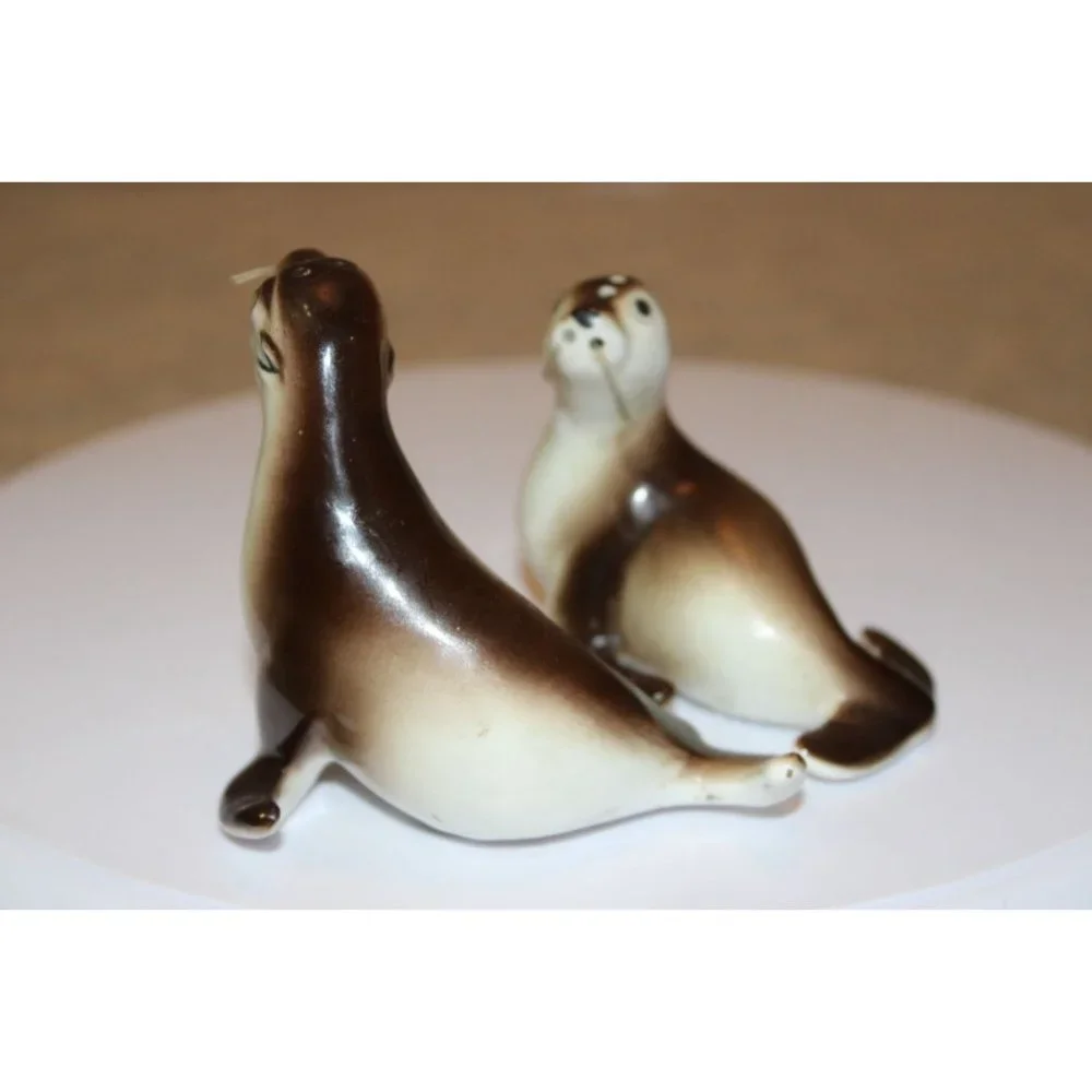 Salt & Pepper Shakers - California Sea Lions with Whiskers 1960s